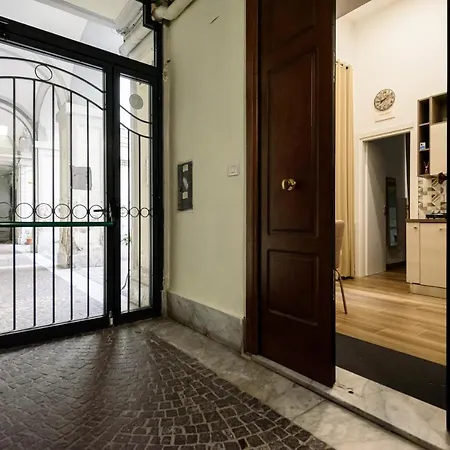 Piazza Garibaldi 118 * 那不勒斯